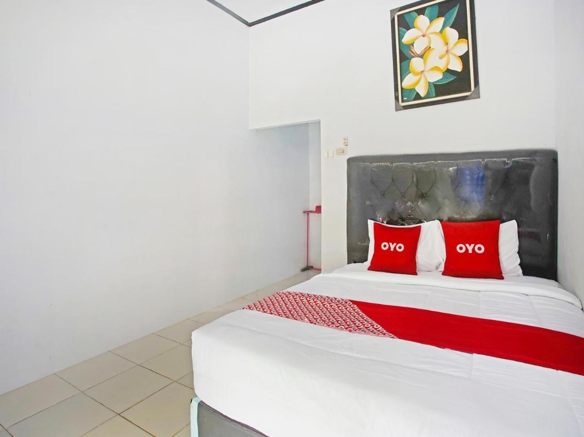 Oyo 90229 Fidel Caestro Homestay Kotadalem Bagian luar foto
